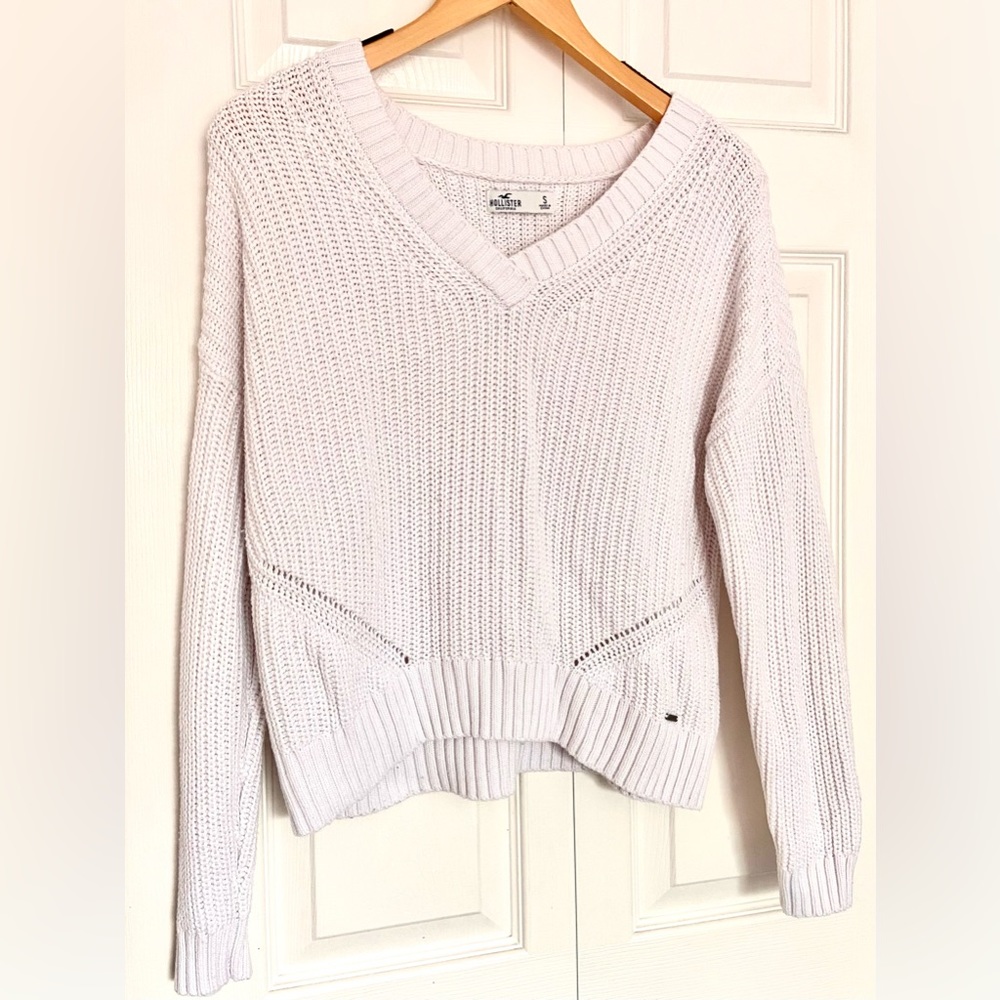 Hollister White V-Neck Sweater